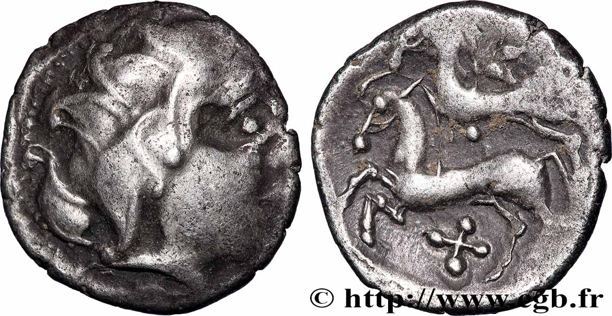 PICTONS / BITURIGES / CARNUTES - CENTRE-OUEST, Incertaines Drachme aux deux chevaux, série C TTB/TTB+