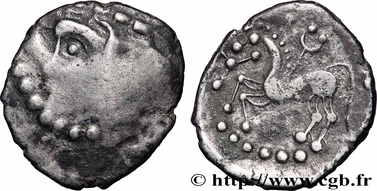 SANTONS / CENTRE-OUEST, Incertaines Drachme à la couronne en chevrons TB+/TTB+