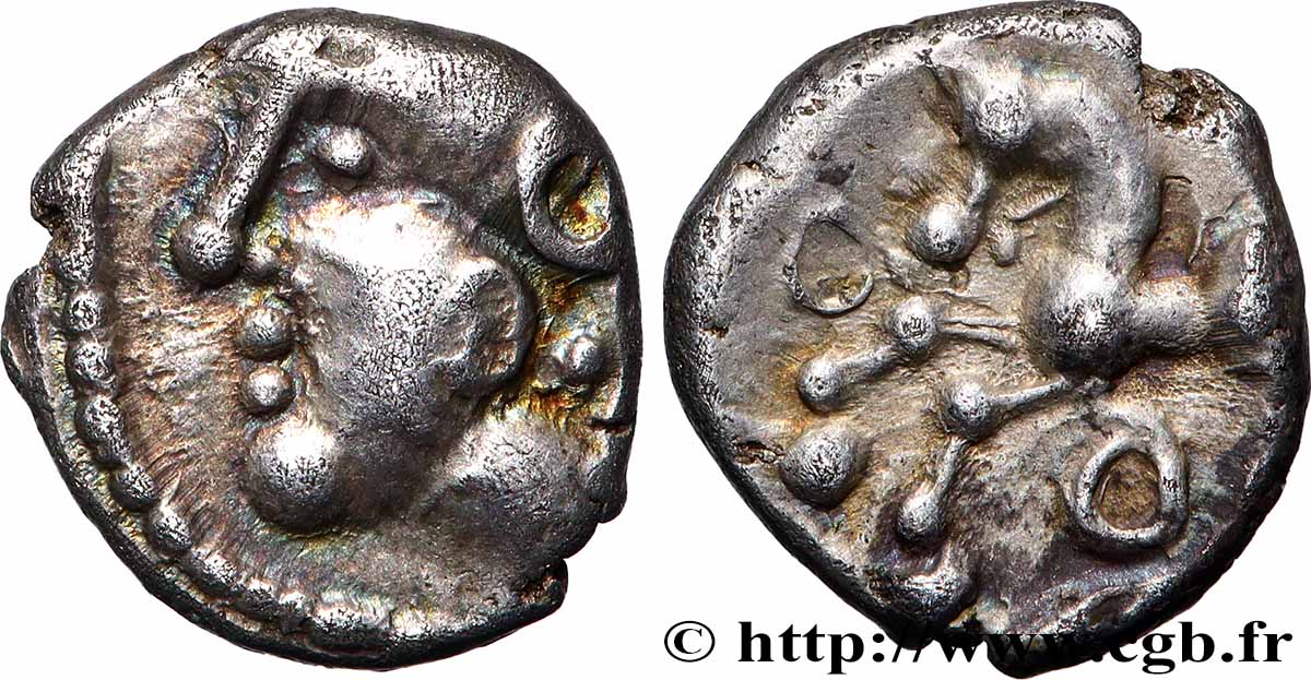 GALLIA - GALLIA DELLO SETTENTRIONALE - ÆDUI (BIBRACTE, Regione dello Mont-Beuvray) Denier à la tête casquée SPL/q.SPL