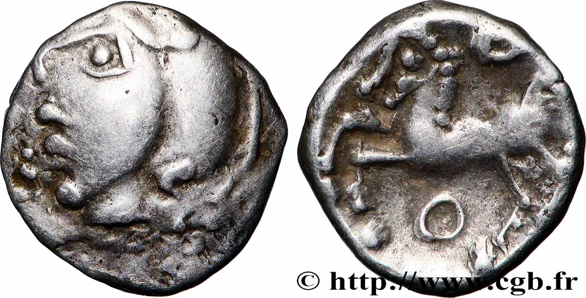 ÉDUENS (BIBRACTE, région du Mont-Beuvray) Denier à la tête casquée TTB+