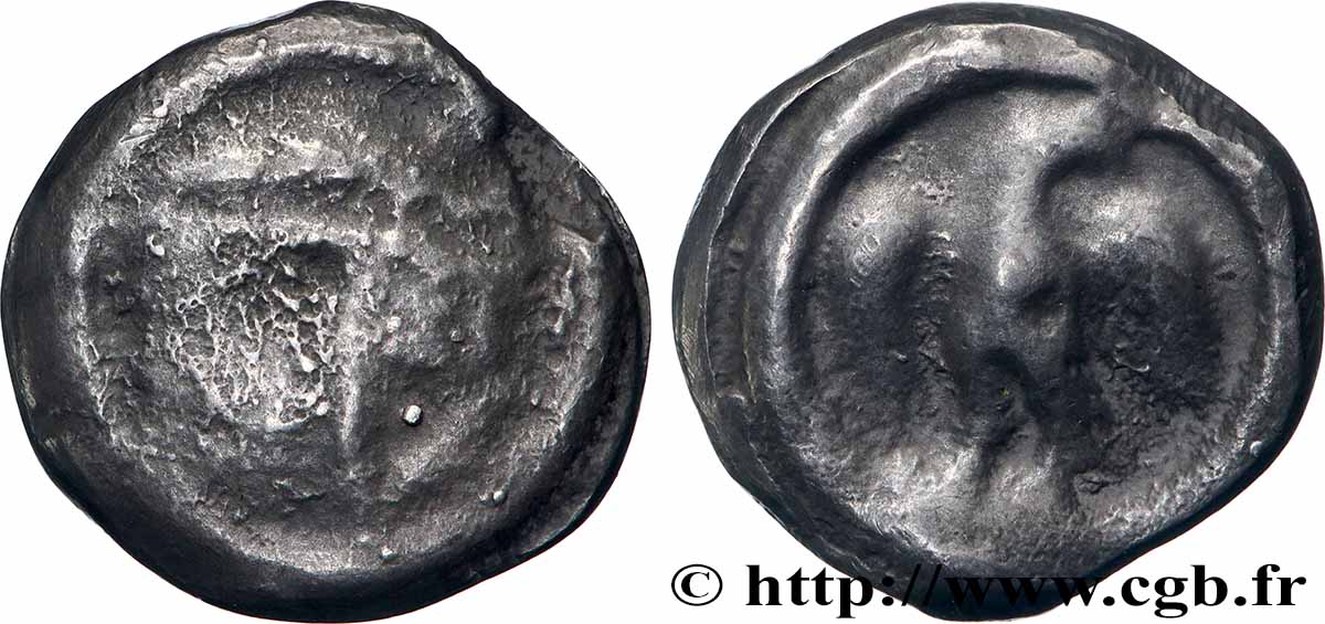 GALLIA - CARNUTES (Regione della Beauce) Potin à l’aigle de face, chevelure bouclée B/BB