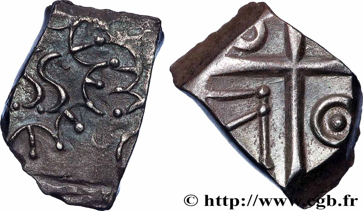 CADURQUES (région de Cahors) Drachme aux motifs géométriques, S. 258, 391 TTB+/SUP