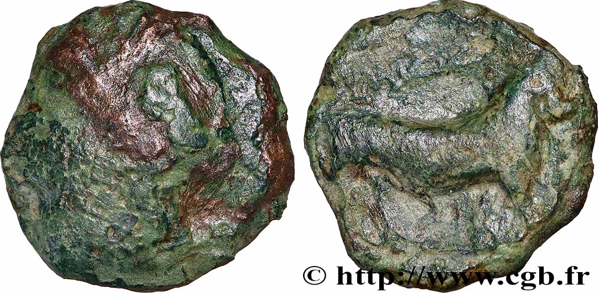 MASSALIA - MARSEILLES Petit bronze au taureau passant MB/q.BB