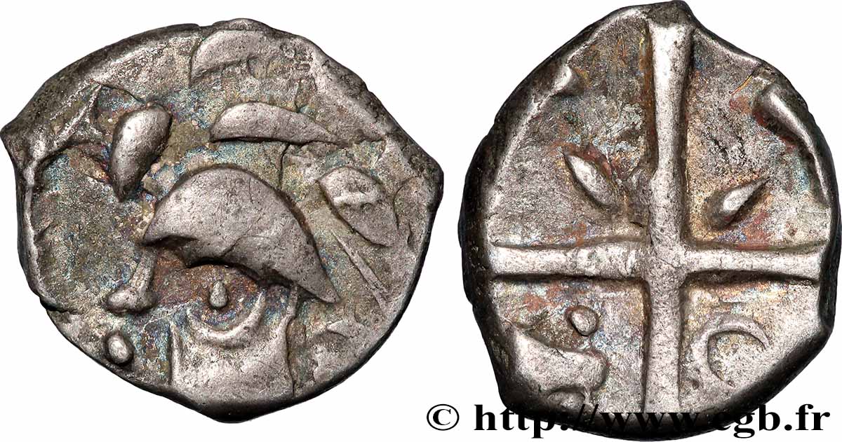 GALLIEN - SÜDWESTGALLIEN - VOLCÆ TECTOSAGES (Region die Toulouse) Drachme “à la tête cubiste”, S. 1 fVZ