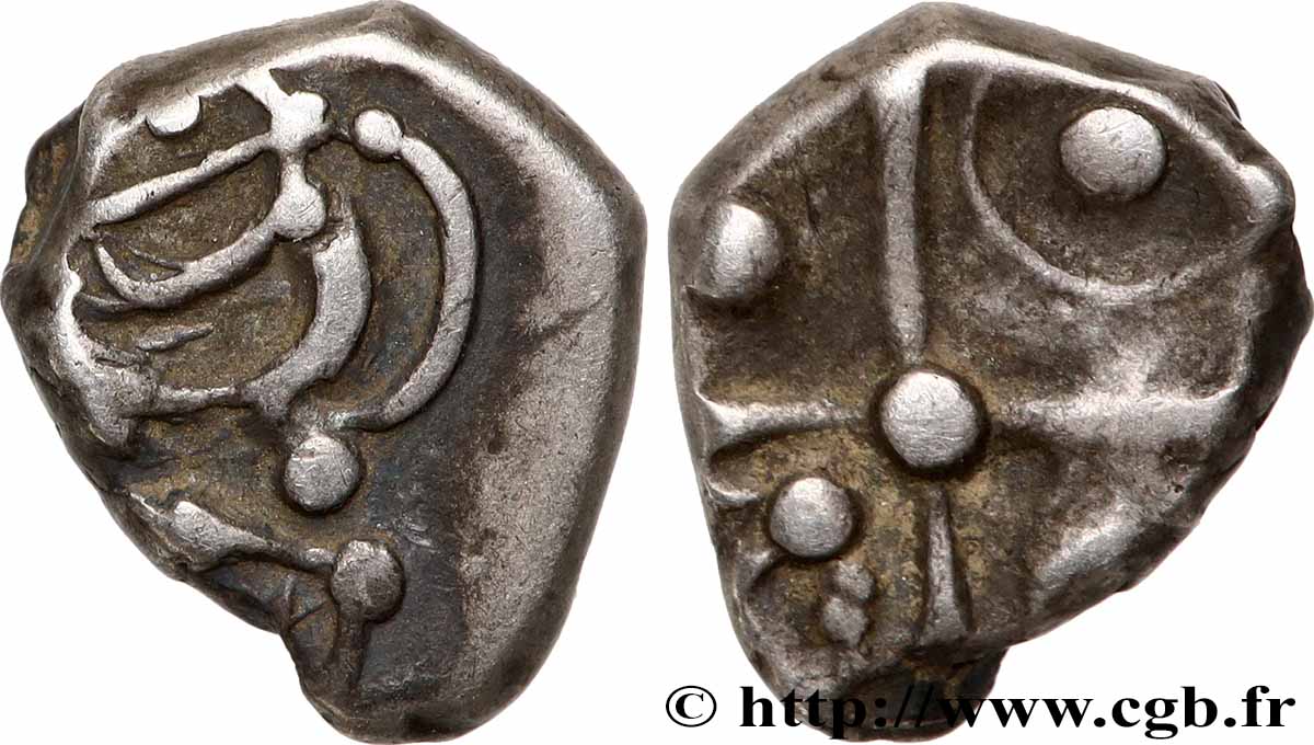 GALLIA - SOUTH WESTERN GAUL - CADURCI (Area of Cahors) Drachme “à la tête triangulaire”, S. 118 AU