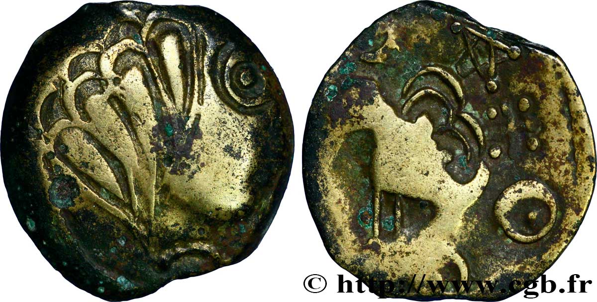 GALLIA SENONES (Regione di Sens) Bronze INS à l’oiseau et au vase, classe VIII q.BB/MB