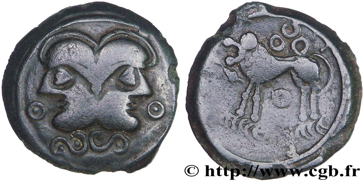 GALLIA BELGICA - SUESSIONES (Regione de Soissons) Bronze à la tête janiforme, classe II BB