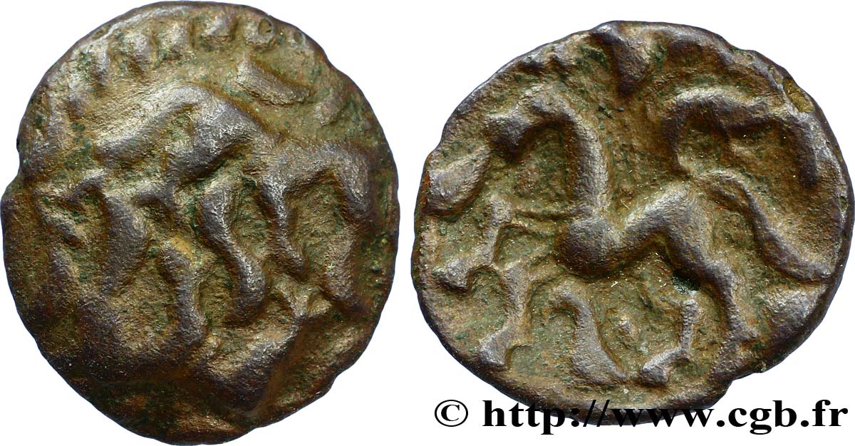 AMBIENS (Région d Amiens) Bronze aux loups affrontés et au cheval TTB