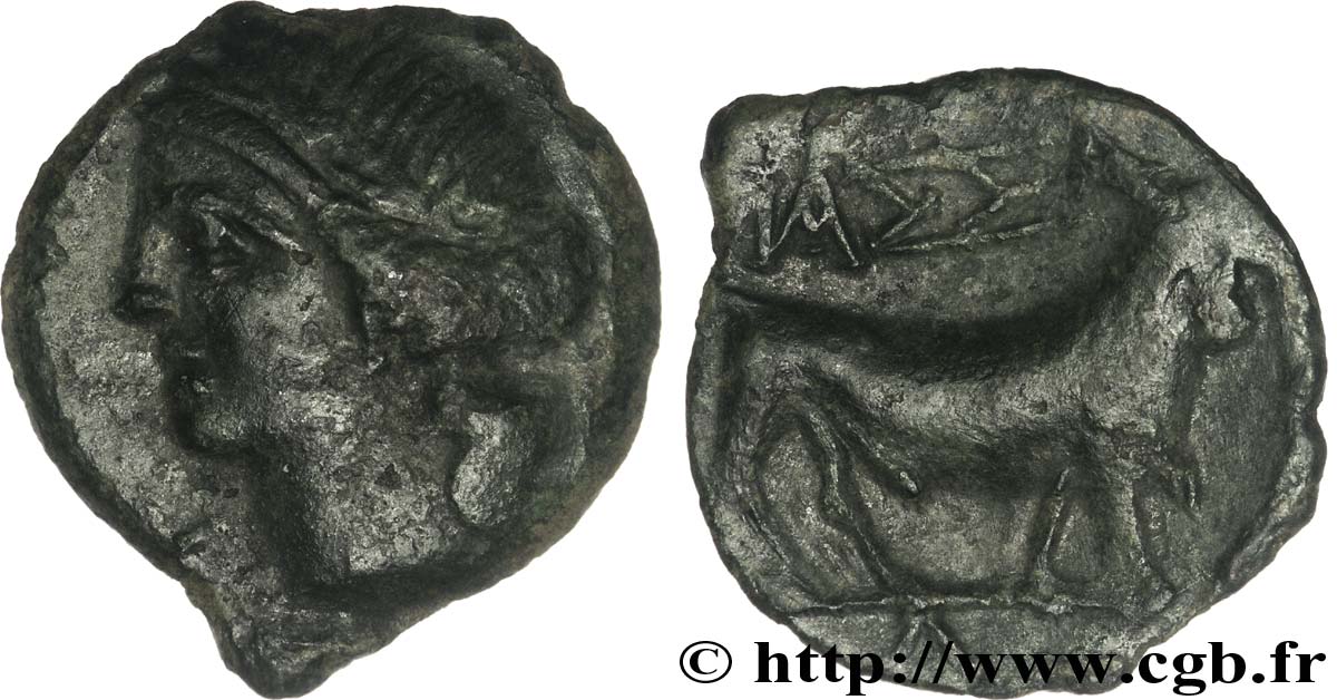 MASSALIA - MARSEILLE Petit bronze au taureau passant (hémiobole) TTB