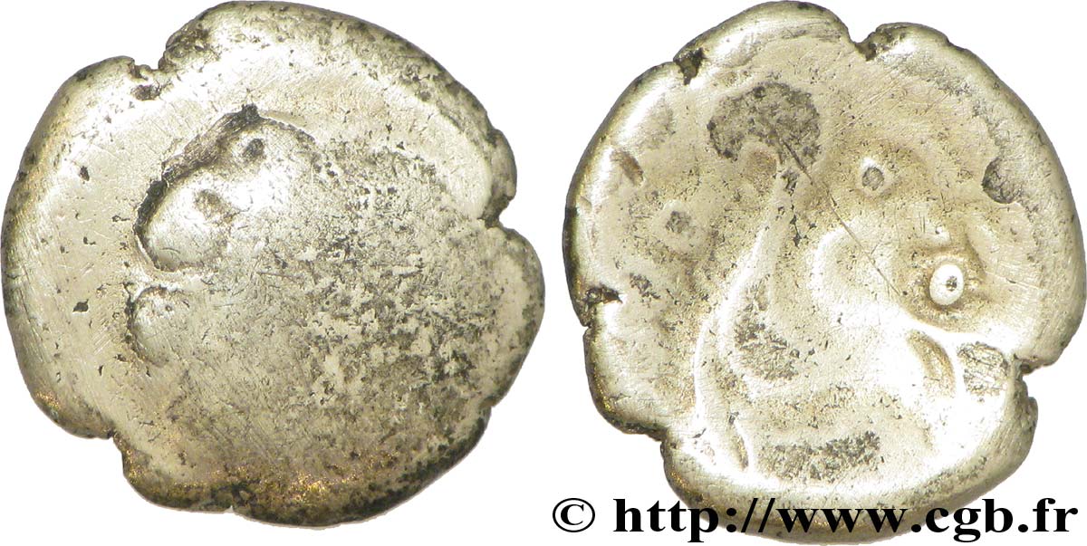 CARNUTES (Région de la Beauce) Quart de statère d’or pâle, DT. 2350 B+/TB