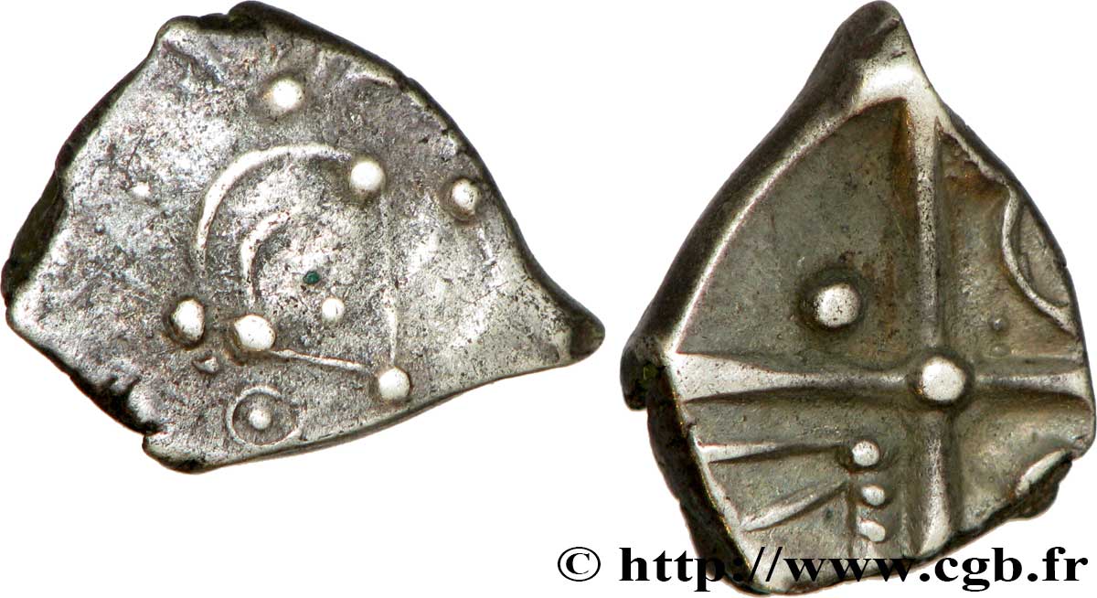 GALLIA - SUDOESTE DE LA GALLIA - CADURCI (Región de Cahors) Drachme “à la tête triangulaire”, S. 118 BC+/MBC