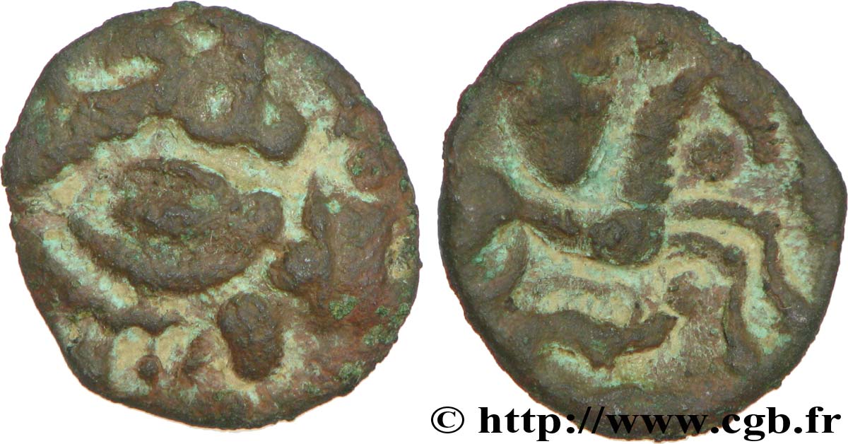 GALLIA BELGICA - AMBIANI (Región de Amiens) Bronze à la tête humaine BC