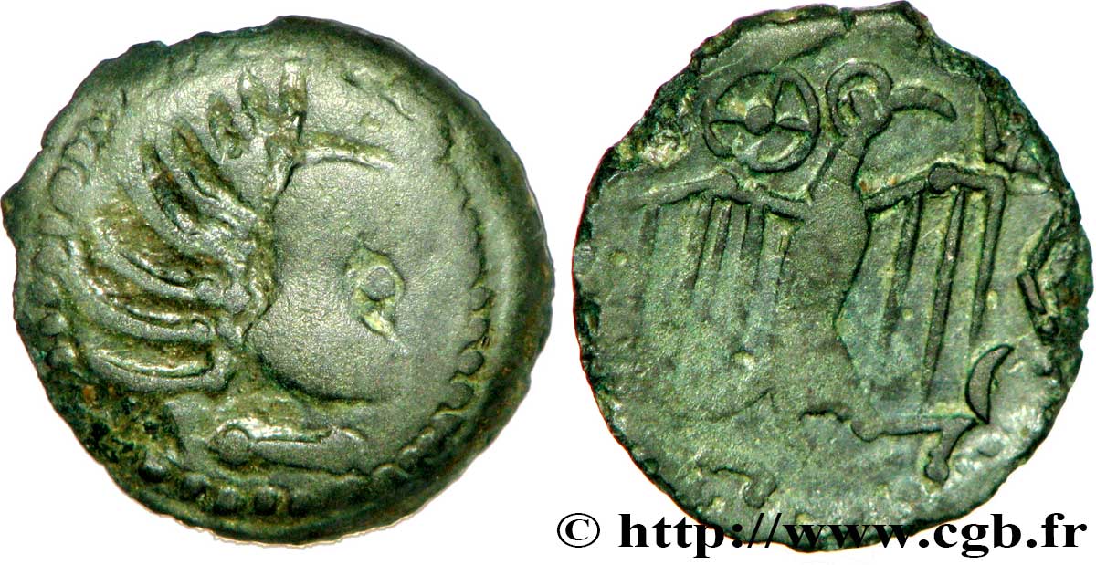 GALLIA - CARNUTES (Beauce area) Bronze à l’aigle et à la rouelle, tête à droite VF/XF