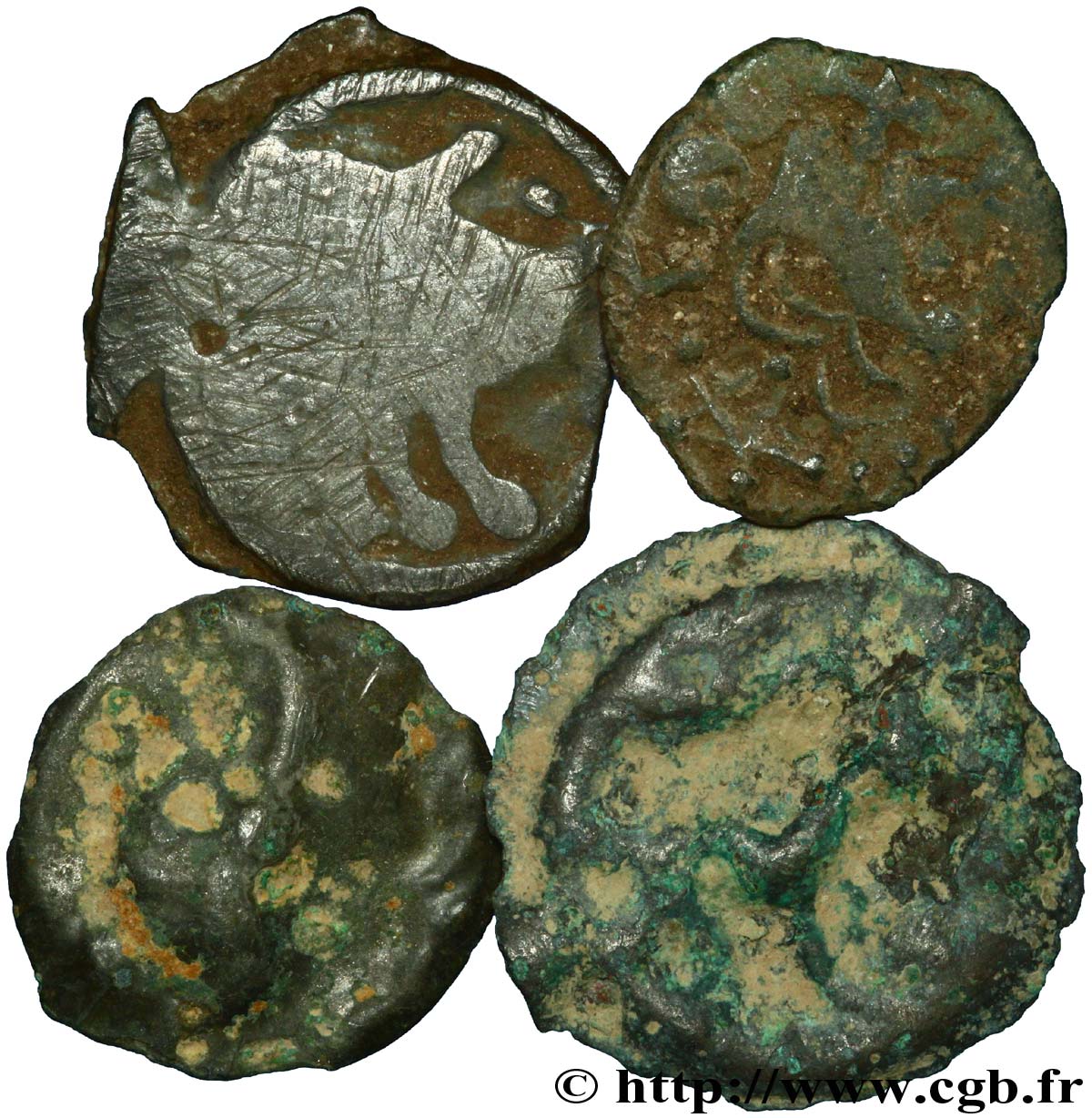 GALLO-BELGIEN - KELTIC Lot de 4 bronzes et potins lot