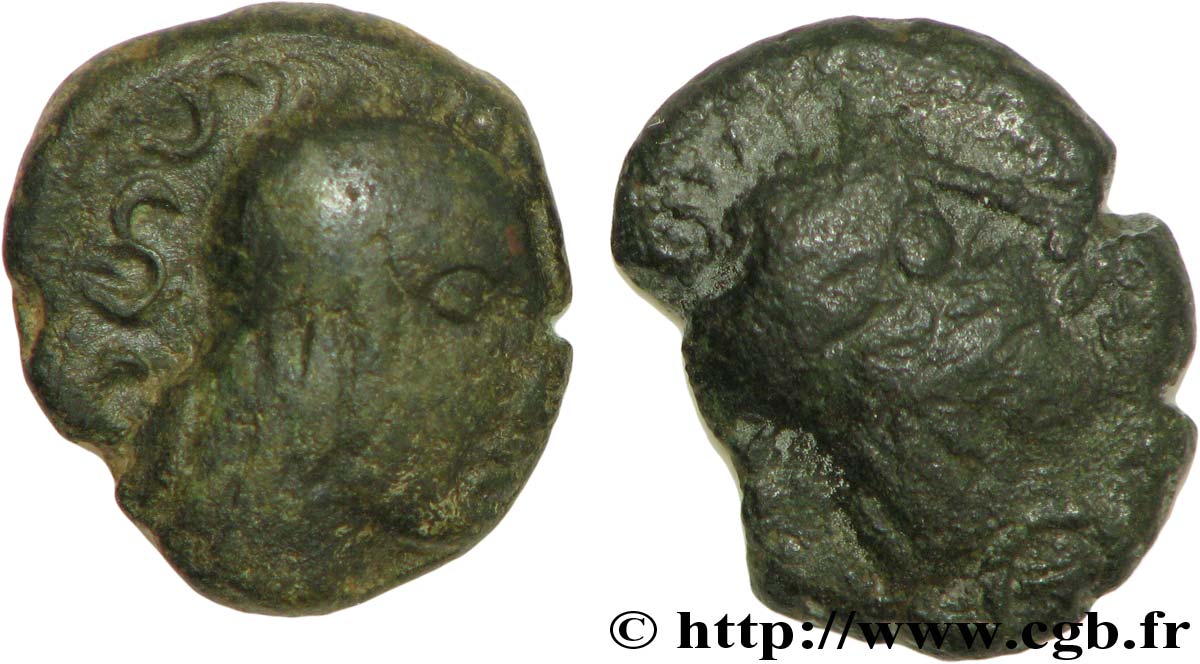 GALLIA BELGICA - AMBIANI (Región de Amiens) Lot de 2 bronzes au cheval et à la tête aux cheveux calamistrés lote