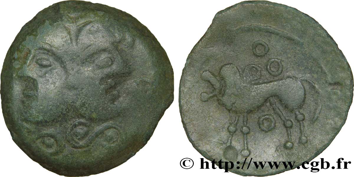 GALLIA BELGICA - SUESSIONES (Regione de Soissons) Bronze à la tête janiforme, classe II aux annelets vides q.BB/BB