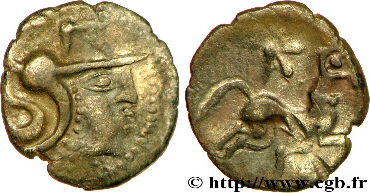 AULERQUES CÉNOMANS (Région du Mans) Denier à la tête casquée à droite et aux carnyx TTB/TB+