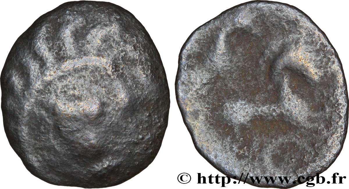 GALLIA - BAÏOCASSES (Area of Bayeux) Bronze scyphate au cheval et à la rouelle F