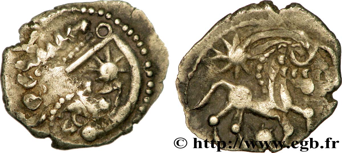 BELLOVAQUES (Région de Beauvais) Quart de statère d&nbsp;argent à l&nbsp;astre, cheval à droite TTB/TTB+