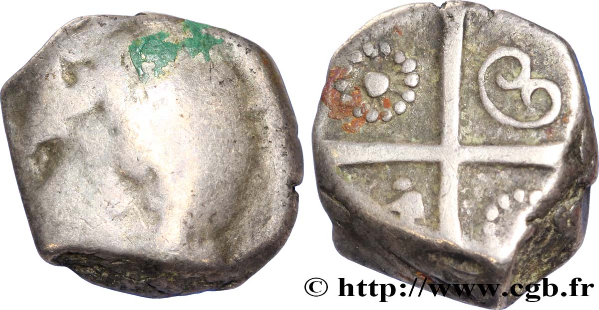GALLIA - SOUTH WESTERN GAUL - PETROCORES / NITIOBROGES, Unspecified Drachme “au style flamboyant”, S. 158 / type de Goutrens F/XF