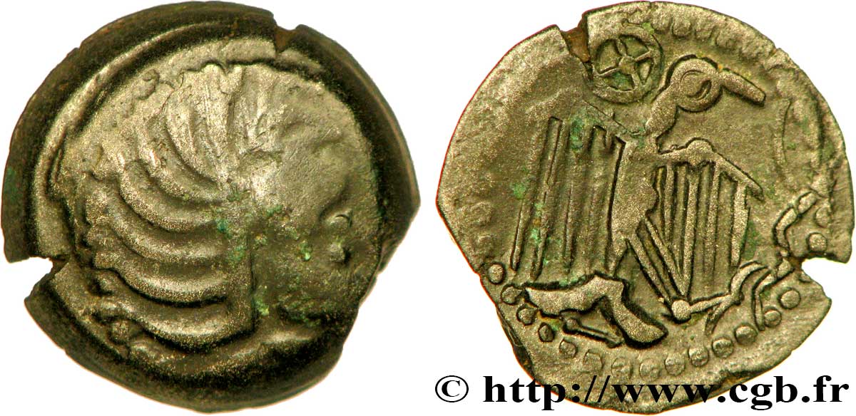 CARNUTES (Région de la Beauce) Bronze à l’aigle et à la rouelle, tête à droite TB+/SUP