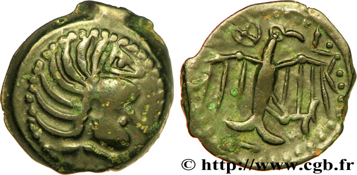 GALLIA - CARNUTES (Beauce area) Bronze à l’aigle et à la rouelle, tête à droite AU/AU