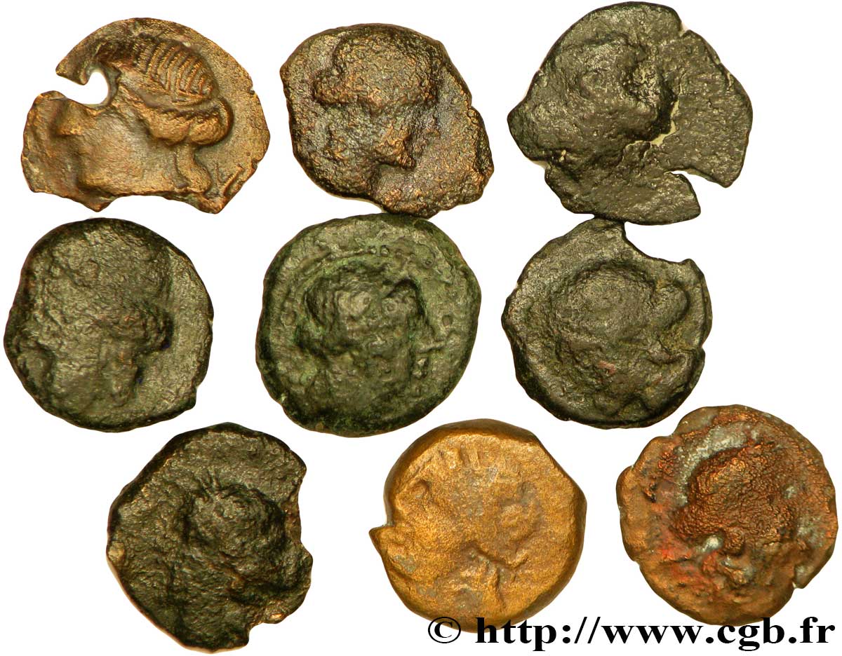 MASSALIA - MARSEILLE Lot de 9 petits bronzes au taureau (hémiobole ?) lot
