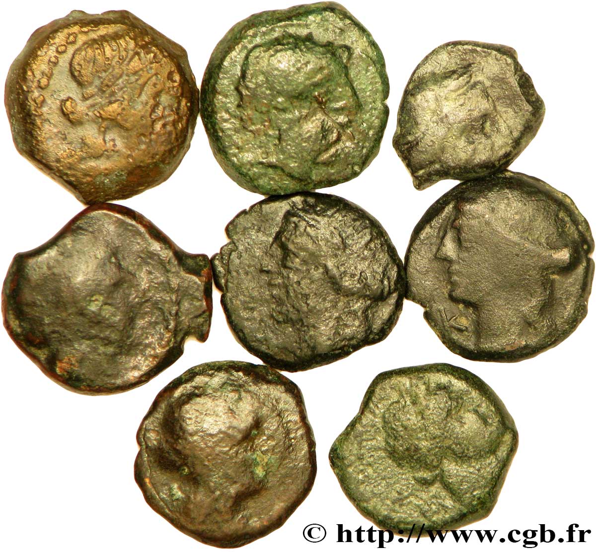 MASSALIA - MARSEILLES Lot de 8 petits bronzes au taureau (hémiobole ?) lotto