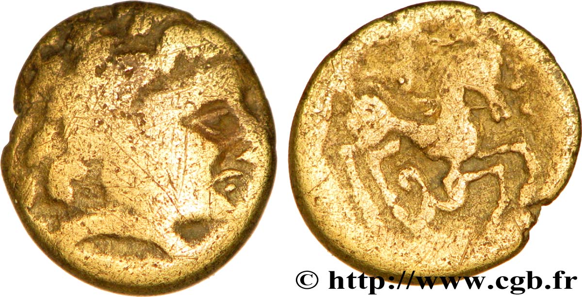 ARVERNI, UNSPECIFIED Quart de statère d’or au triskèle, imitation du type de Philippe BC+