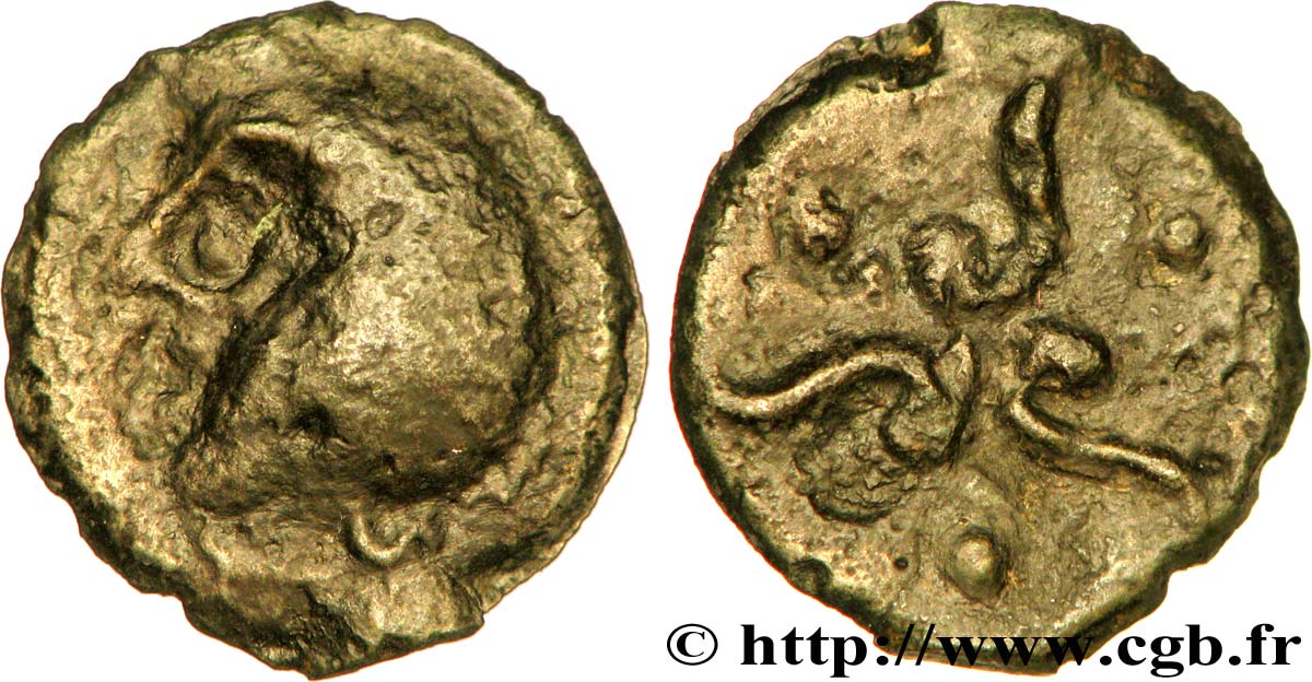 SUESSIONS, Incertaines Potin aux trois volutes, “type de Pommiers” à la tête chauve TB+