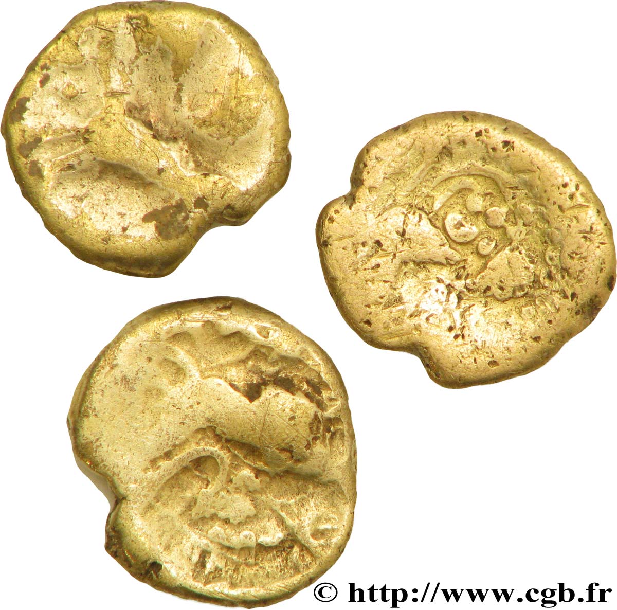 GALLIA - CARNUTES (Regione della Beauce) Lot de 3 quarts de statère d’or pâle, DT. 2350-2351 lotto