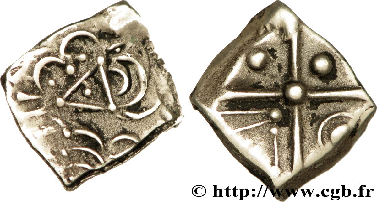 CADURQUES (région de Cahors) Drachme “à la tête triangulaire”, S. 118 TTB+