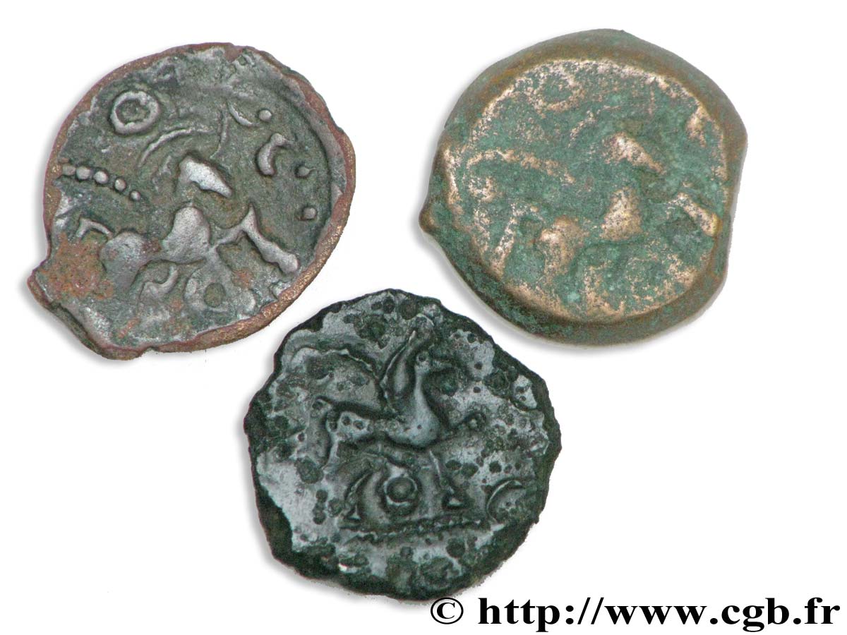 GALLIA - BELGICA - REGIONE DI PARIGGI Lot de 3 bronzes à la tête casquée et au cheval lotto