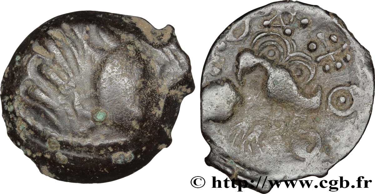 SÉNONS (région de Sens) Bronze INS à l’oiseau et au vase, classe VIII TB/TTB