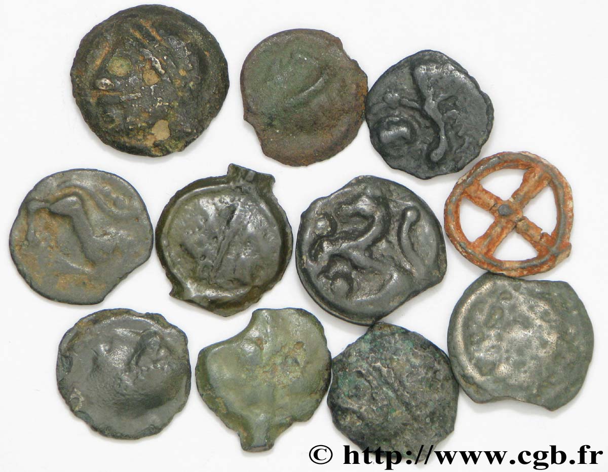 GAULE BELGIQUE - CELTIQUE Lot de 10 potins et une rouelle lot