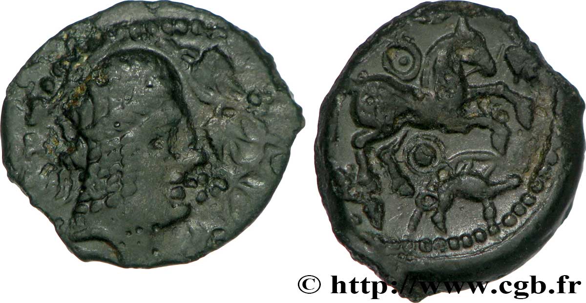 GALLIA - AULERCI EBUROVICES (Area of Évreux) Bronze à la tête d’Apollon et à la treille de vigne XF/AU