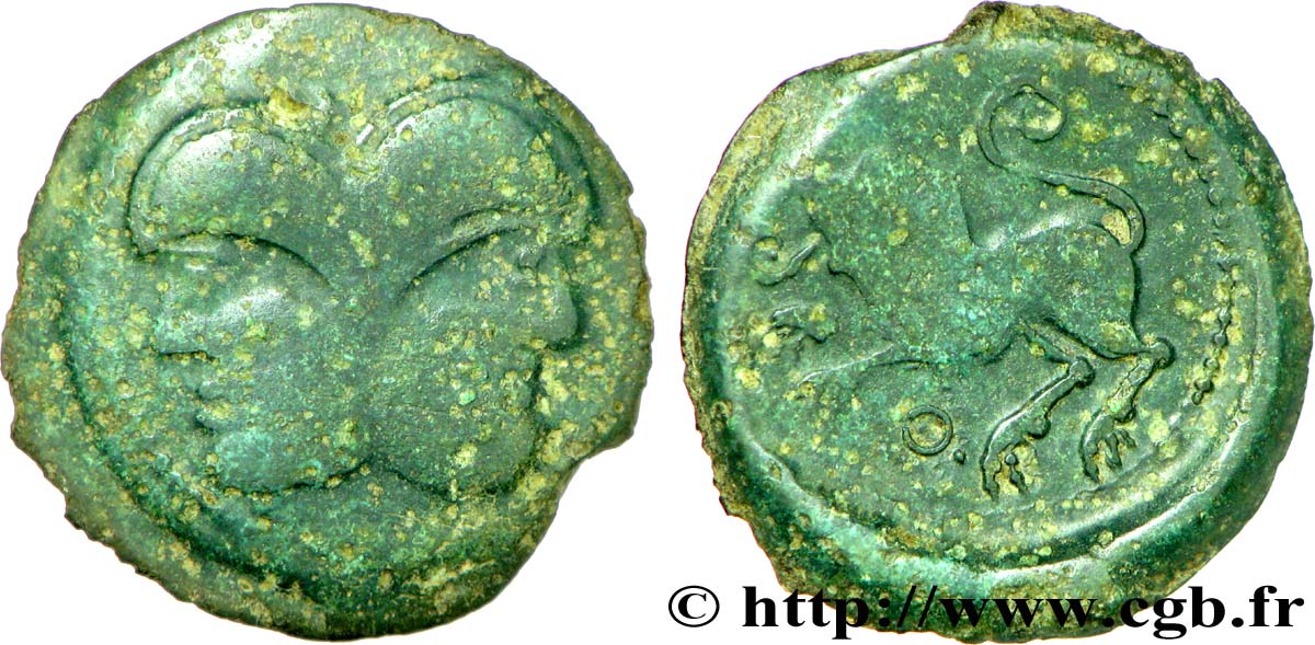 GALLIA BELGICA - SUESSIONES (Area of Soissons) Bronze à la tête janiforme barbue, classe I VF/VF