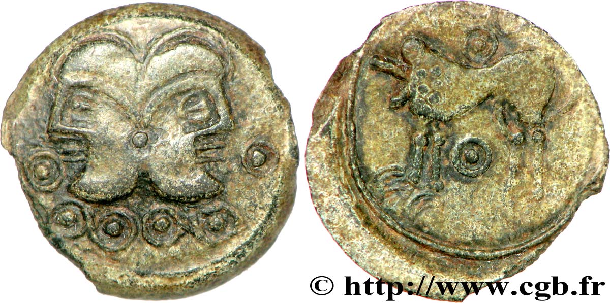GALLIA BELGICA - SUESSIONES (Regione de Soissons) Bronze à la tête janiforme, classe II aux annelets pointés q.SPL