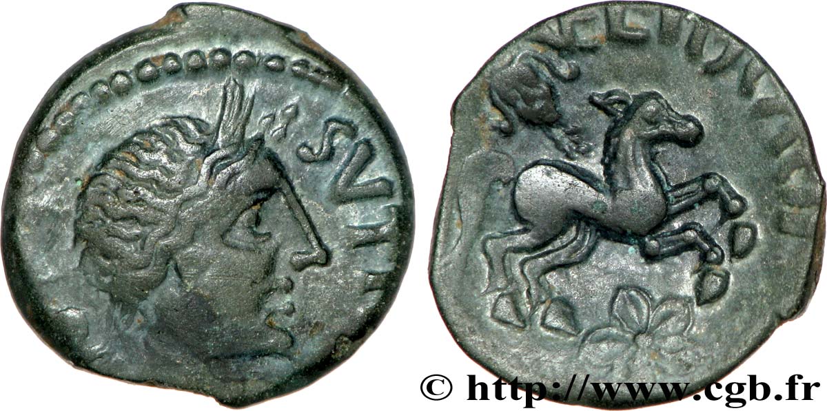 VÉLIOCASSES (Région du Vexin normand) Bronze SVTICOS, classe V à la petite tête de face TTB+/SUP
