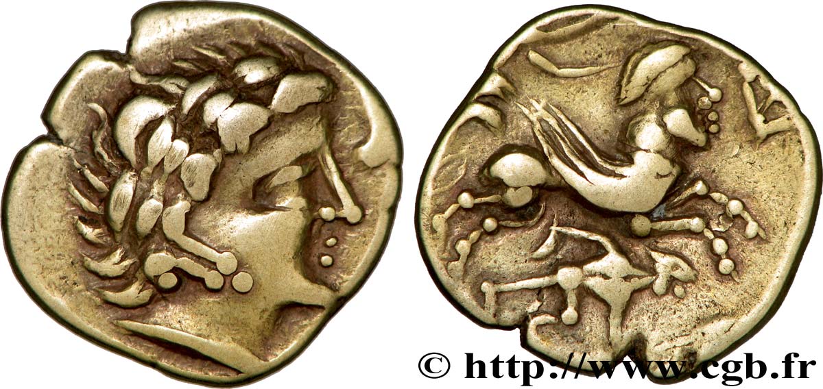 GALLIEN - AULERCI CENOMANI (Region die Mans) Statère d or au cheval androcéphale et au personnage allongé, tenant deux objets ovoïdes fVZ