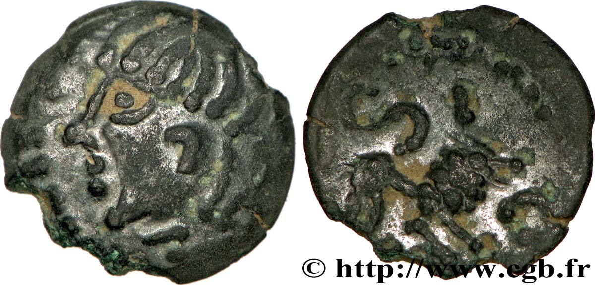 GALLIA - ANDECAVI (Region die Angers) Bronze VALETIA à la tête casquée et au lion SS