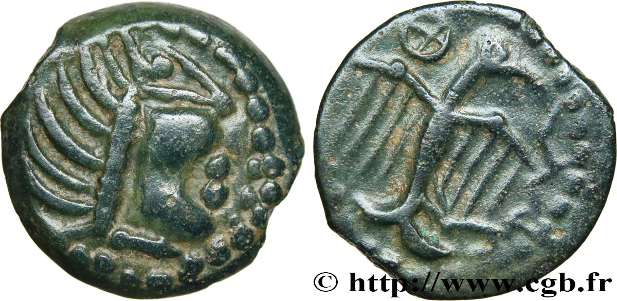 GALLIA - CARNUTES (Beauce area) Bronze à l’aigle et à la rouelle, tête à droite AU/XF