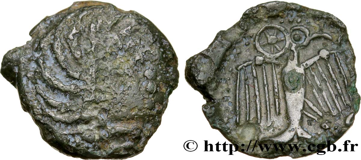 CARNUTES (Région de la Beauce) Bronze à l’aigle et à la rouelle, tête à droite TB/TTB