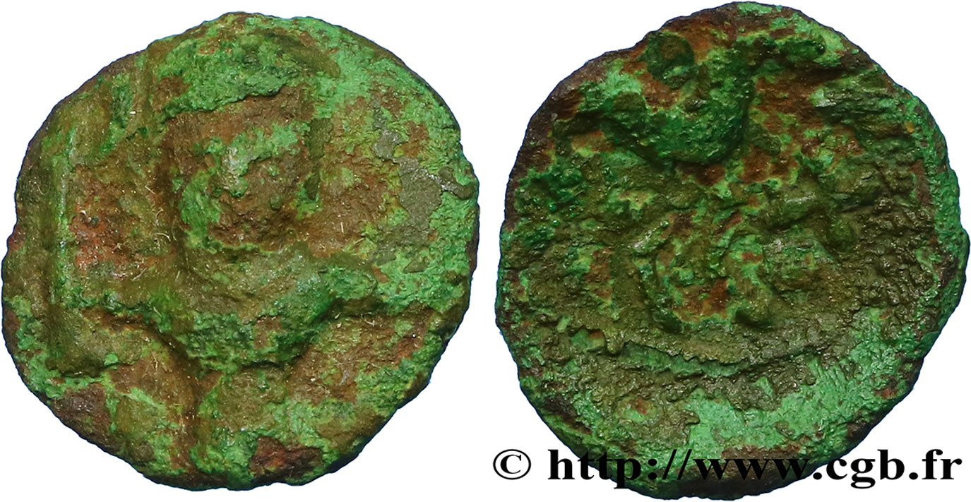 GALLIA BELGICA - AMBIANI (Región de Amiens) Bronze au personnage de face et aux torques BC