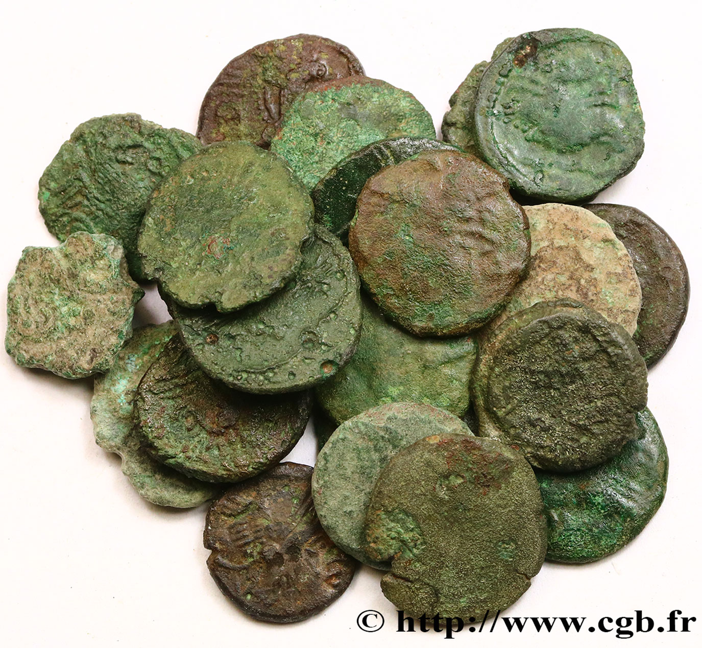 GALLIEN - BELGICA - BELLOVACI (Region die Beauvais) Lot de 23 bronzes au coq, “type de Bracquemont” lot