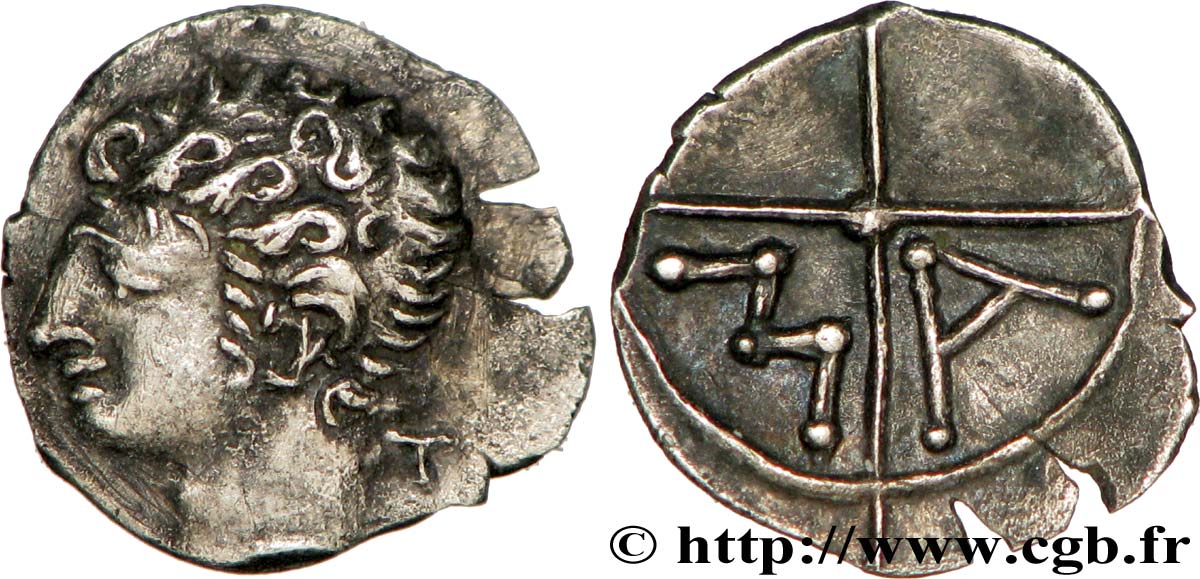GALLIA - VOLCÆ ARECOMICI (Area of Nîmes) Obole au T derrière la nuque, tête à gauche AU/AU