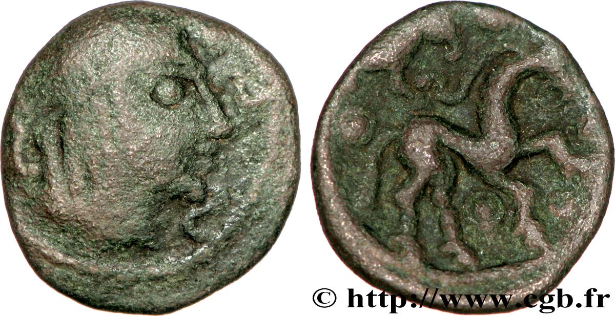 GALLIA BELGICA - AMBIANI (Area of Amiens) Bronze au cheval et à la tête aux cheveux calamistrés VF/XF