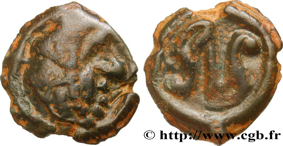 BITURIGES CUBES (Région de Bourges) Potin, type RN. 1837, pl. VII, n° 11-12 TTB