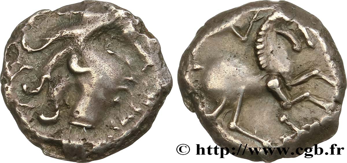 ÉDUENS (BIBRACTE, région du Mont-Beuvray) Denier à l’oiseau - revers à l’étrier TTB+/SUP