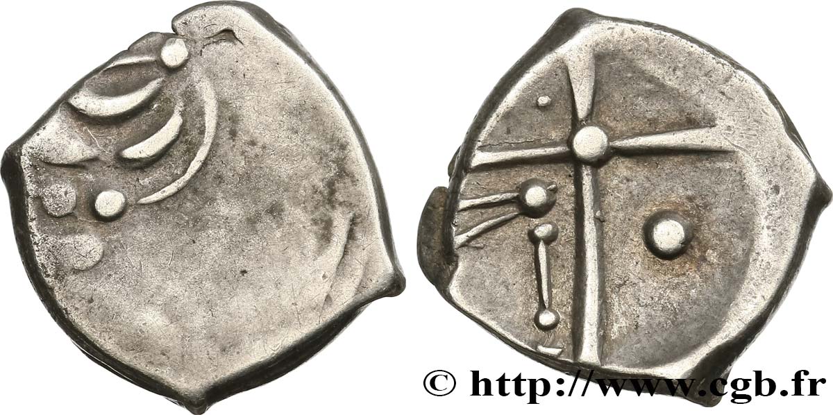 CADURQUES (région de Cahors) Drachme “à la tête triangulaire”, S. 131 TTB